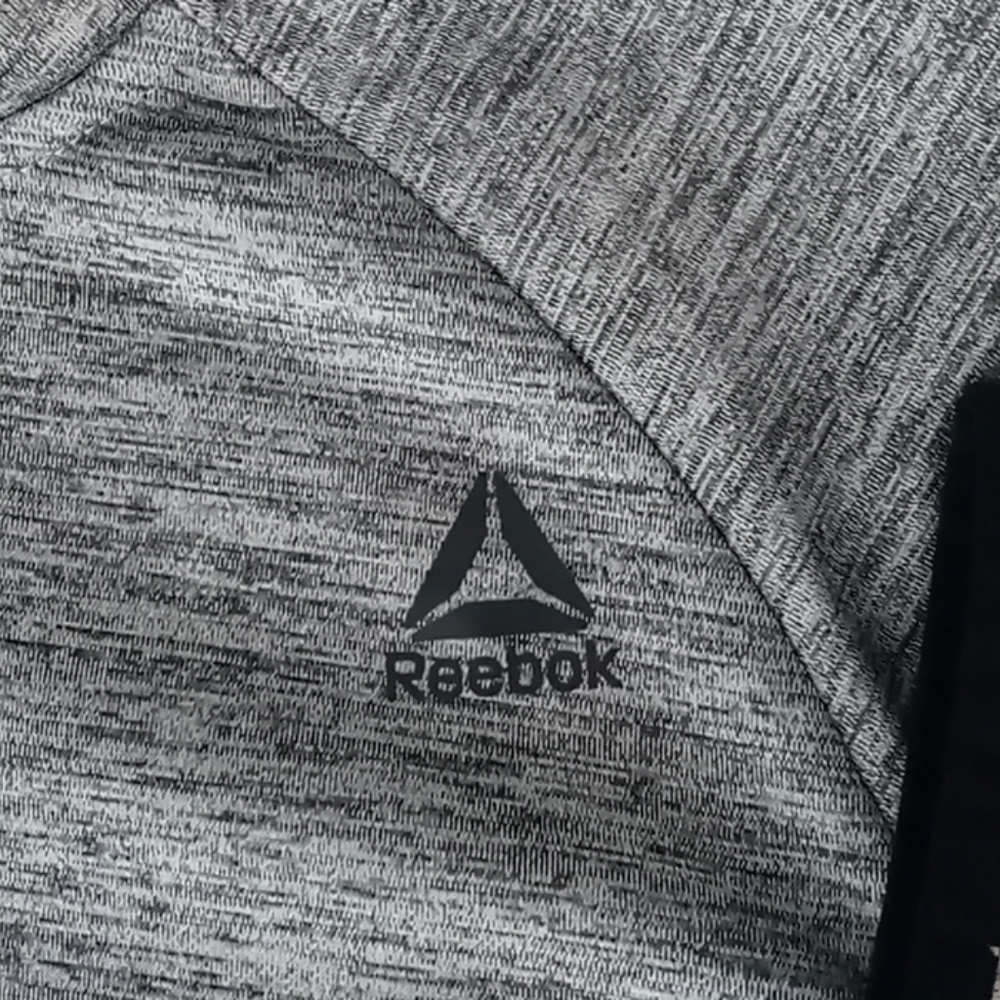 Mens Reebok pull over - Picture 2 of 5